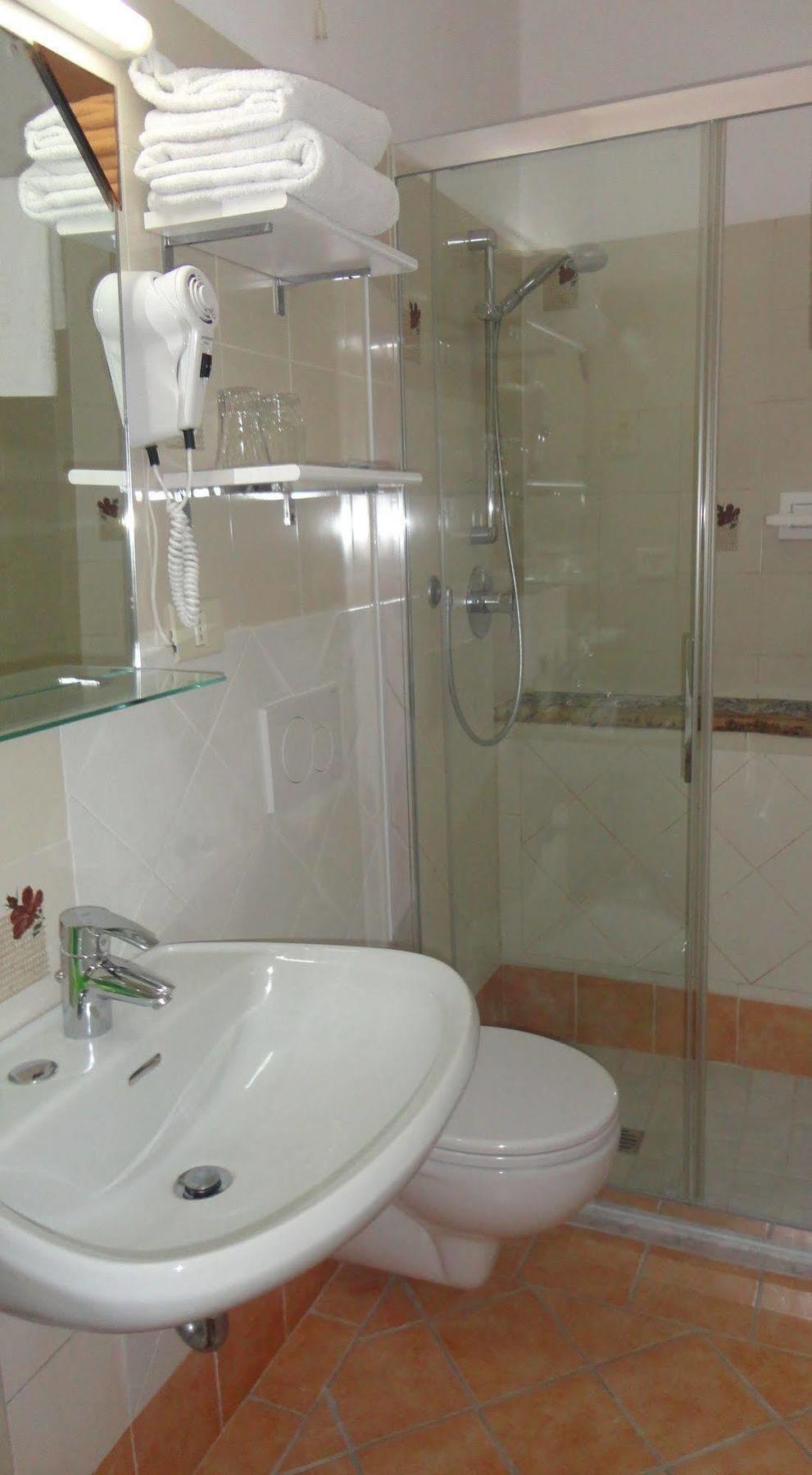 Standard Double or Twin Room Balcony Side Sea View,655876779:JPEG
